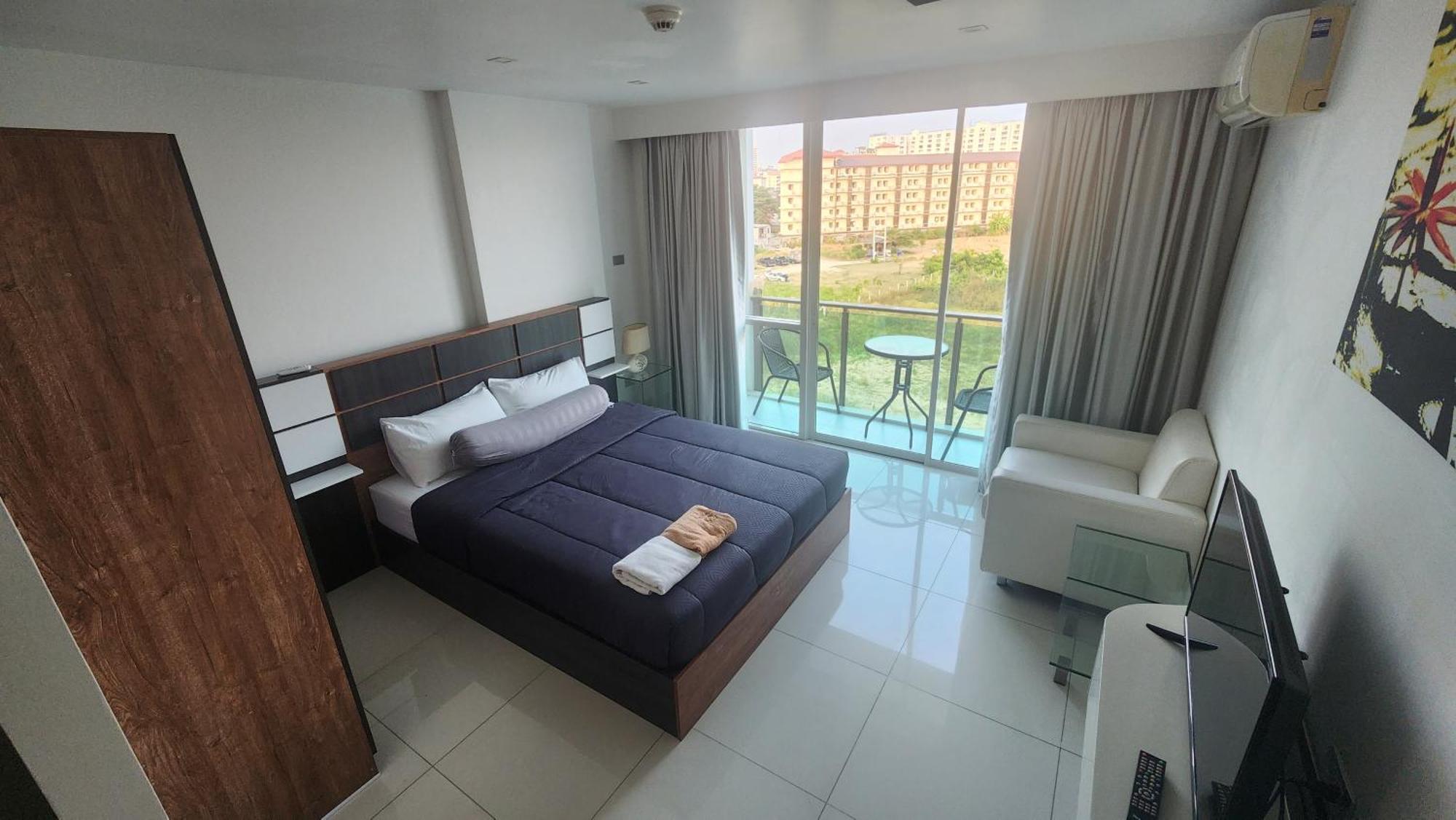 City Center Residentes Ccr Pattaya Y מראה חיצוני תמונה
